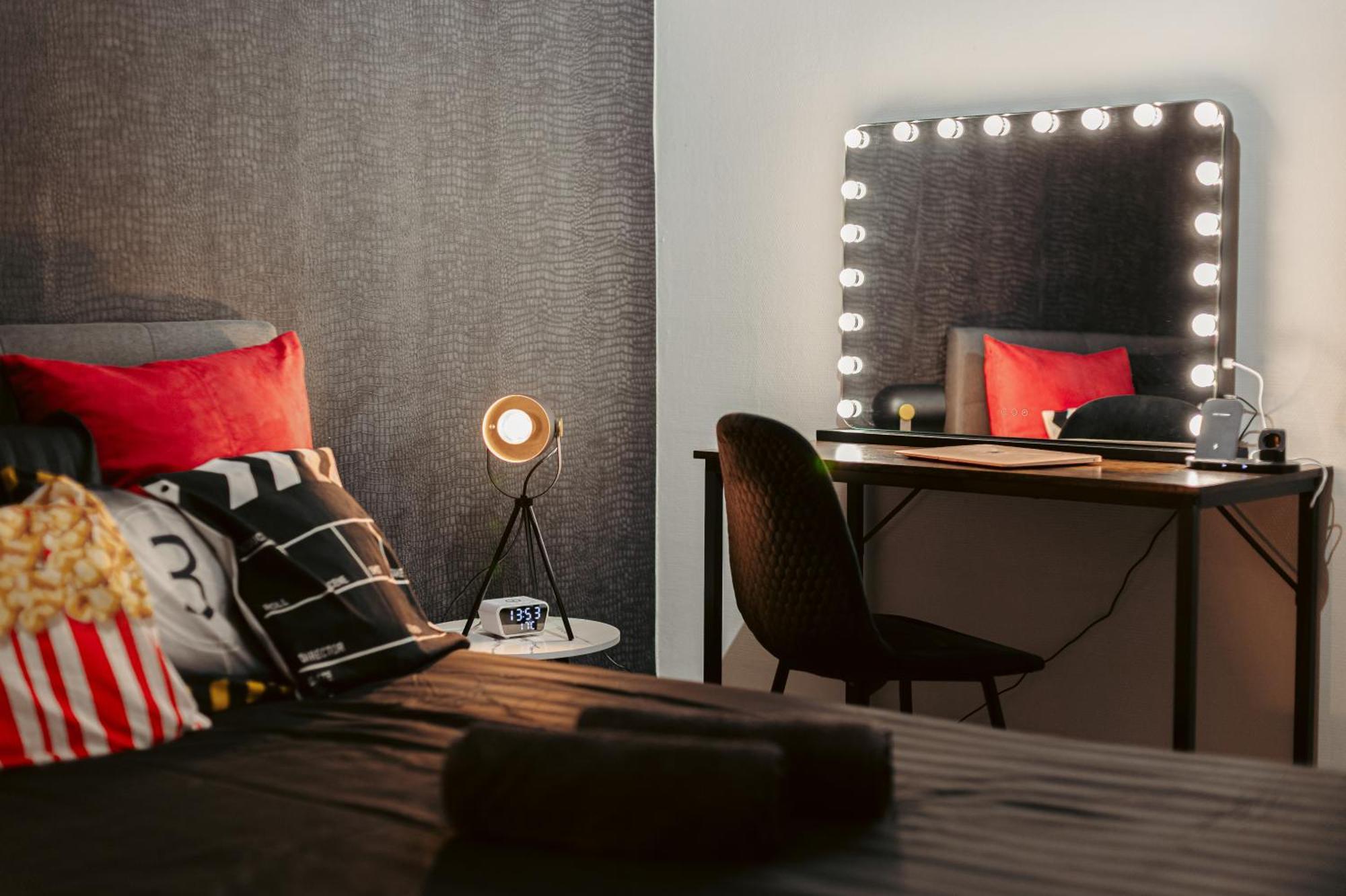 Olympia - Terrasse - Parking Gratuit - Centre Ville - Rez De Chaussee - Fibre Tv 4K แซ็งต์ ภายนอก รูปภาพ